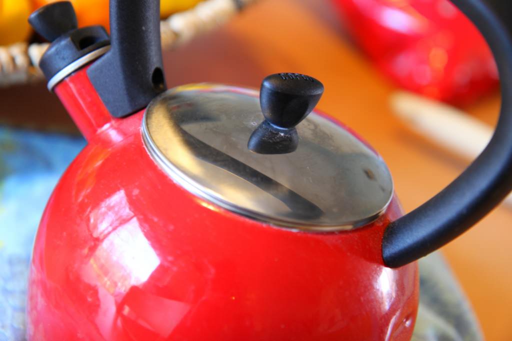 tea kettle