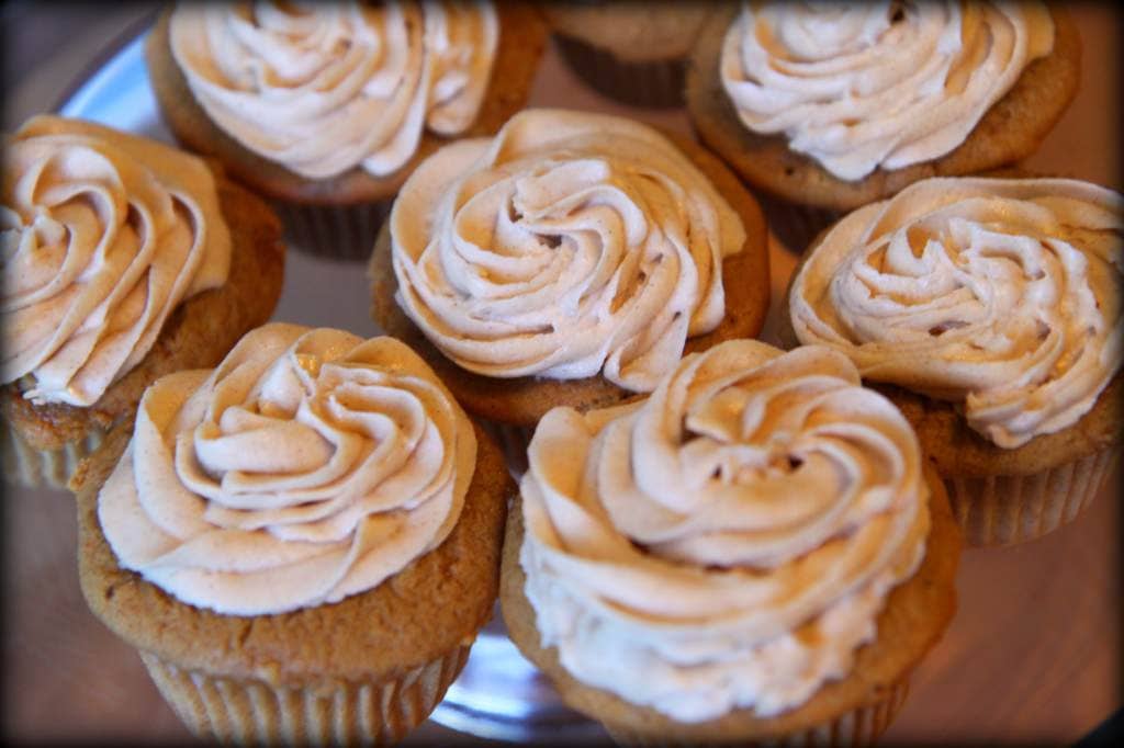 snickerdoodle cupcake 2