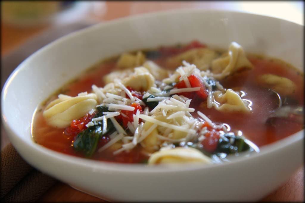pesto chicken tortellini soup 3