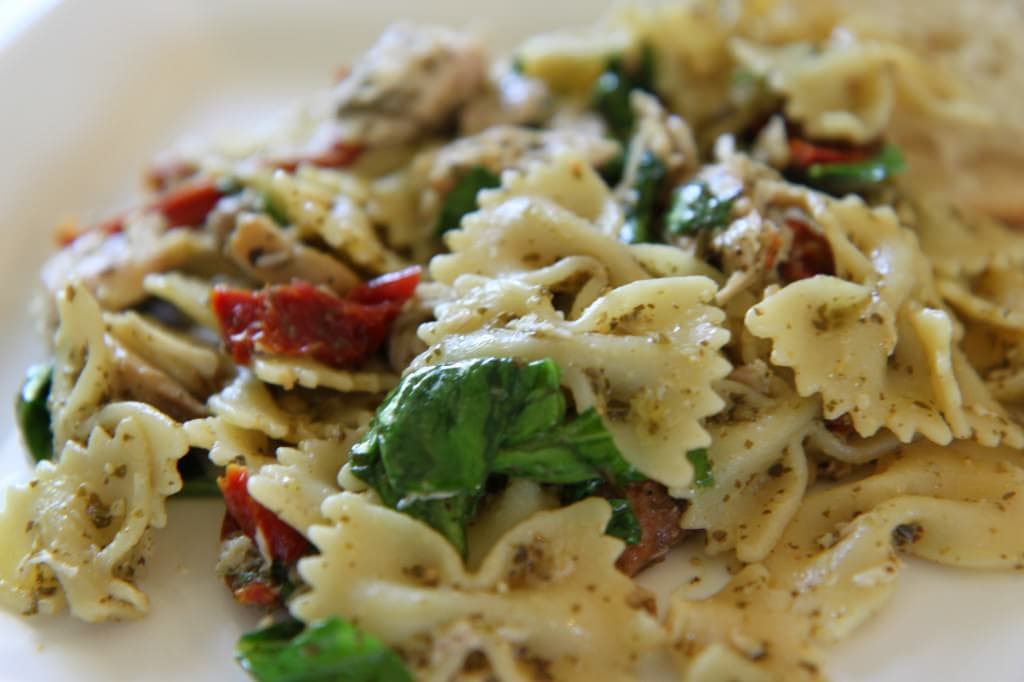 Pesto Penne With Chicken & Vegetables