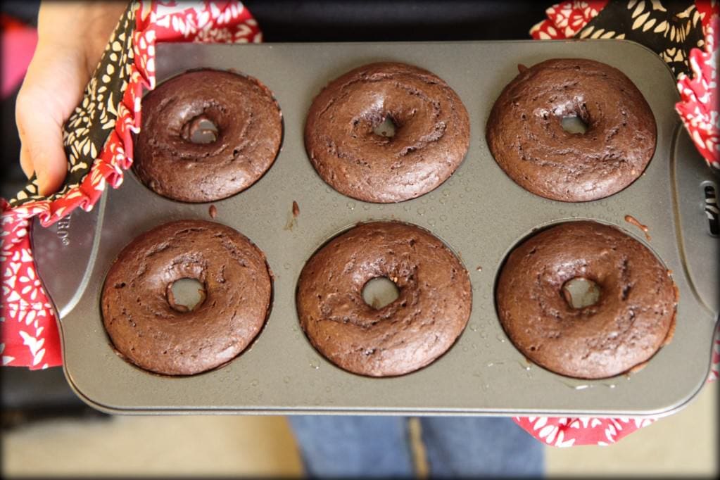baked chocolate donuts 5