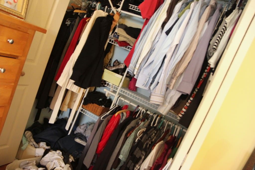 clutter mess