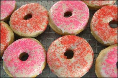 fluffy glazed donuts