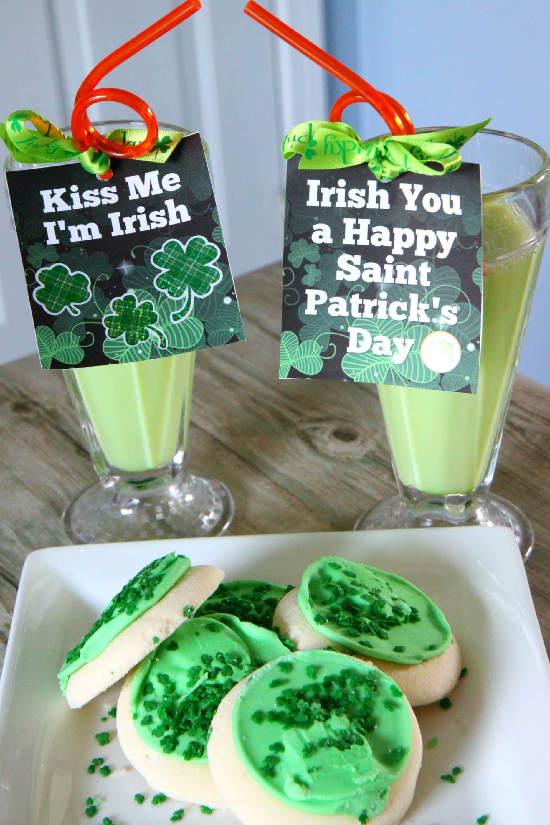 St. Patrick’s Day Straw Tags (Free Printable)