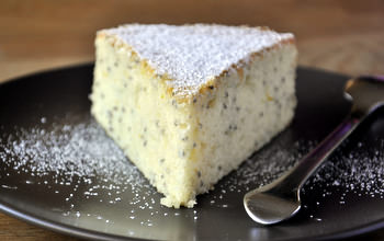 lemon-chia-seed-cake