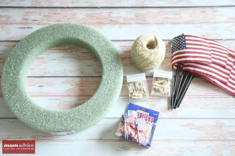 4th of July Cupcake Pick Wreath from MomAdvice.com.