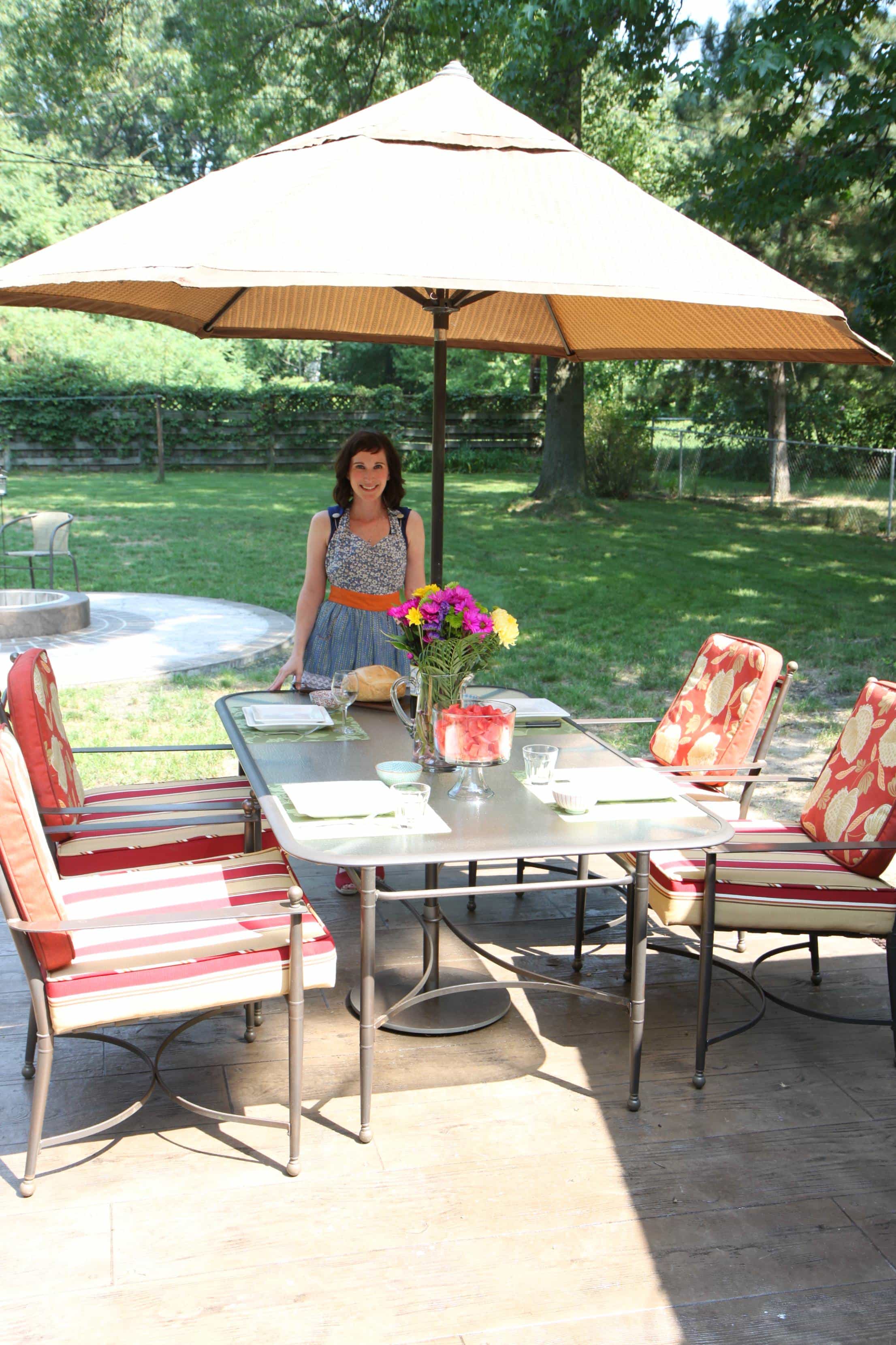 Easy Outdoor Entertaining Tips with Jack’s® Pizza