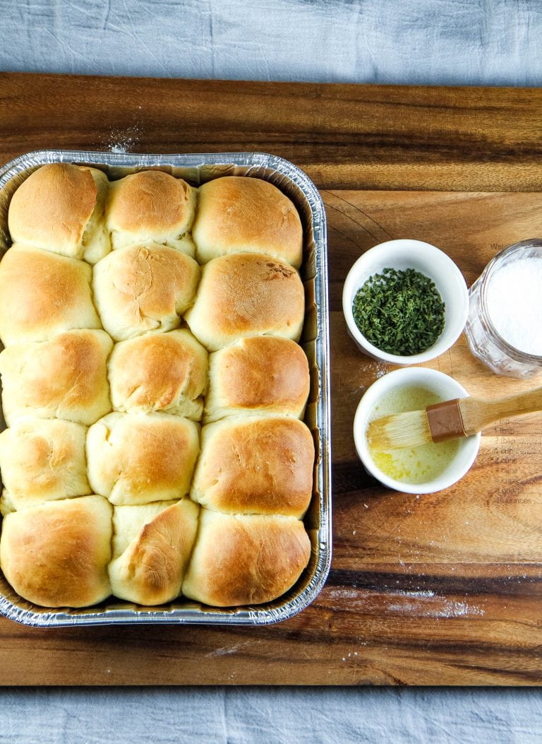 Buttery Dinner Rolls in the Bread Machine - MomAdvice