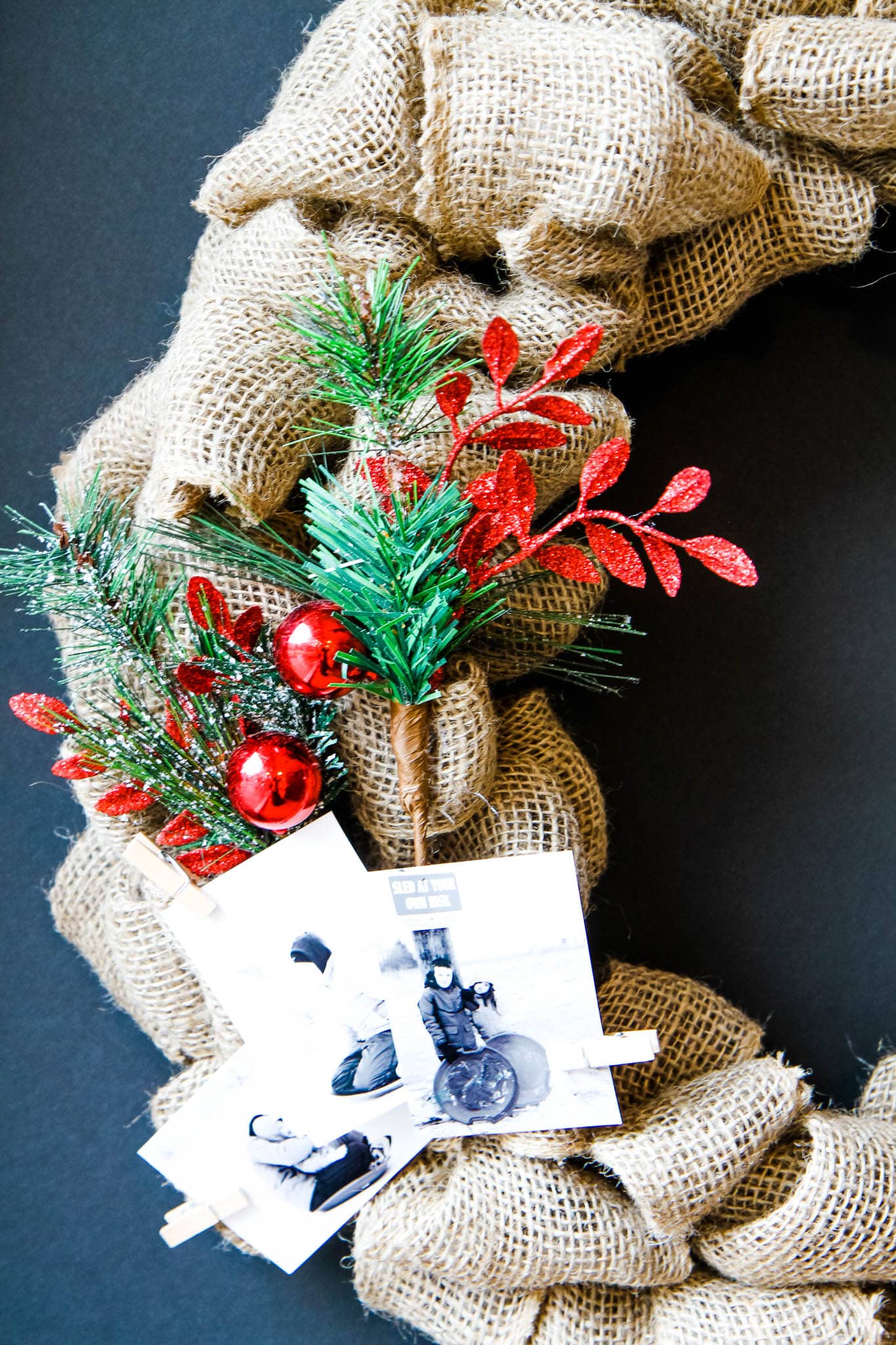 How to Make a Burlap Wreath (VIDEO)