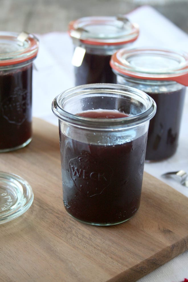 canning_grape_jelly