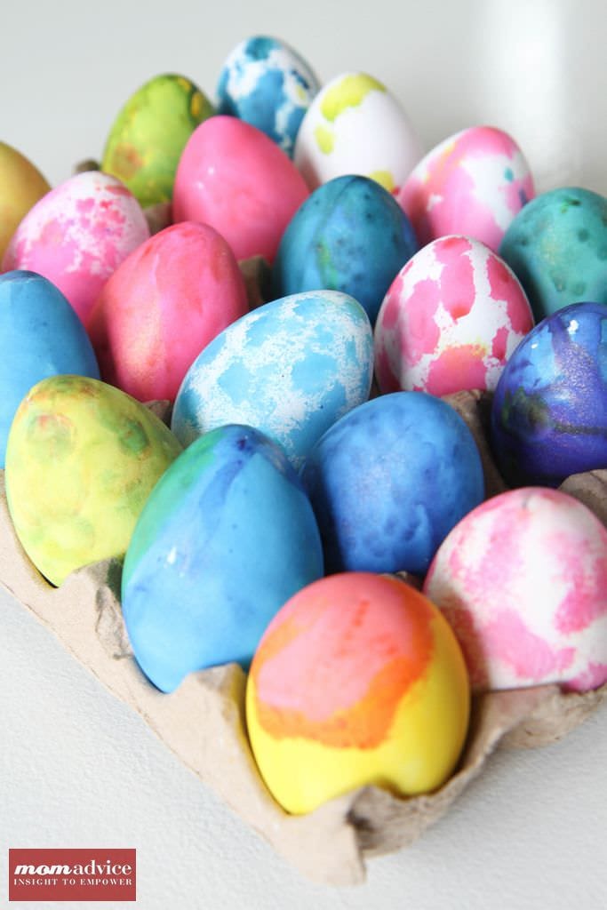 The Dyeable Plastic Eggs Tutorial You Need Now