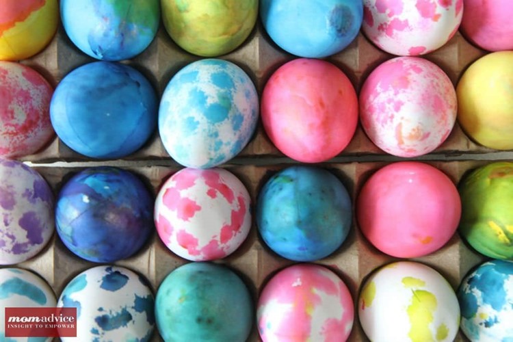 How to Dye Plastic Eggs