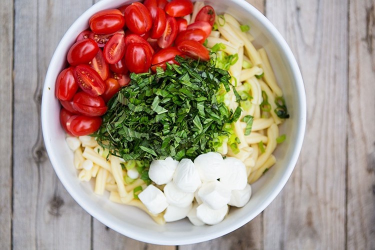 Caprese Pasta Salad #recipe via MomAdvice.com