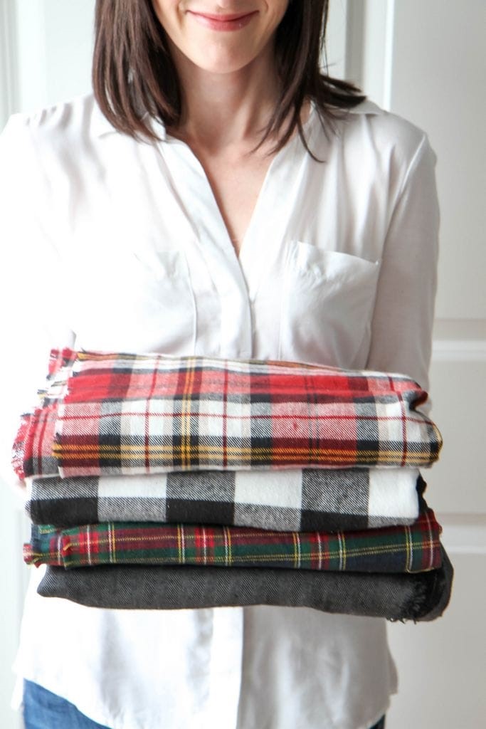 How To Make A Diy No Sew Blanket Scarf