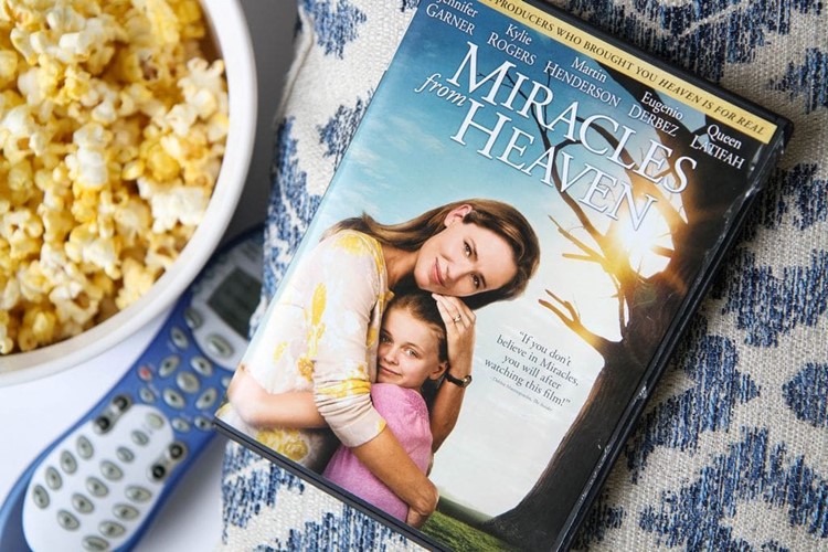 Miracles-From-Heaven-Review-3