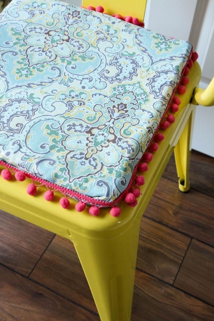 Diy No Sew Reversible Chair Cushions, Diy Seat Cushions For Kitchen Chairs