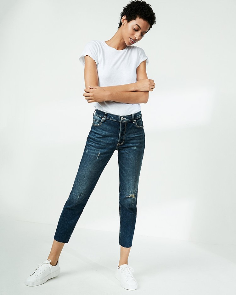 High Waisted Girlfriend Jeans With Raw Hem