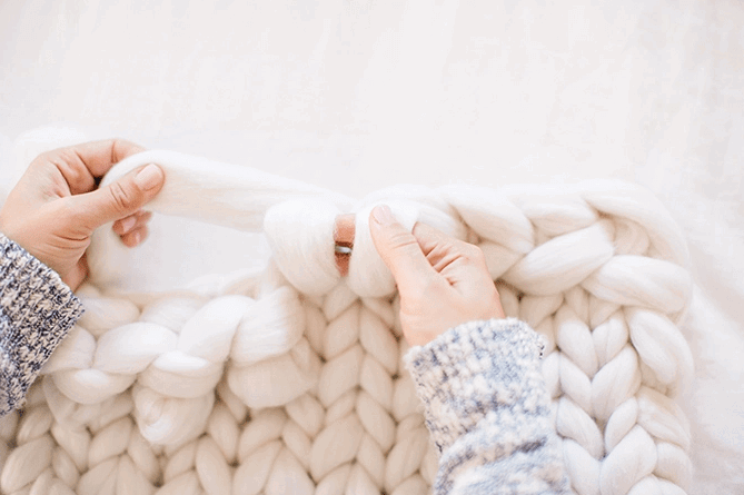 arm knitting throw blanket