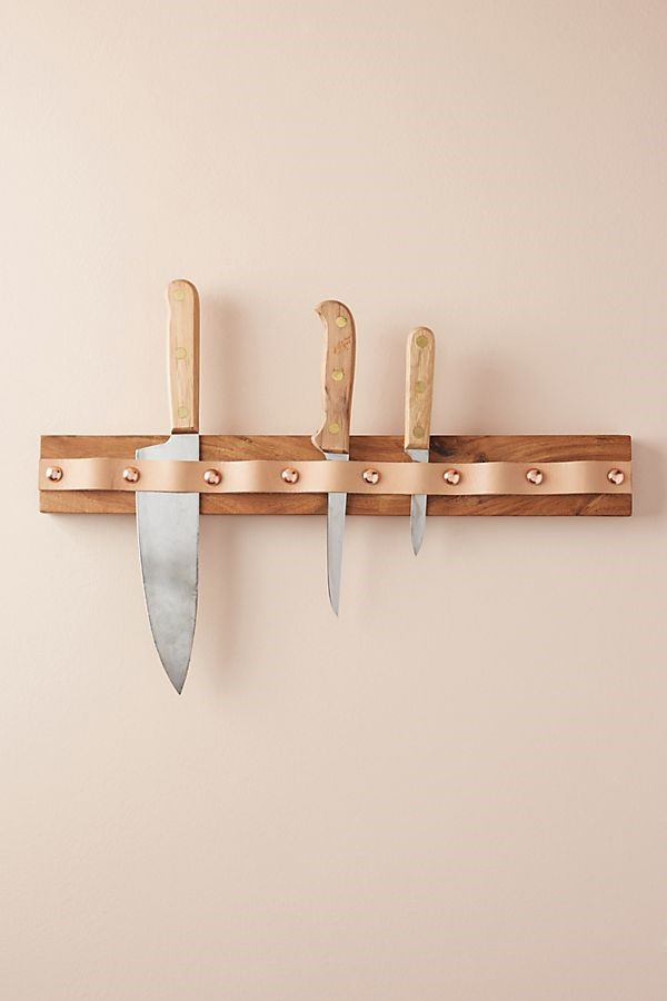 mounted knife rack
