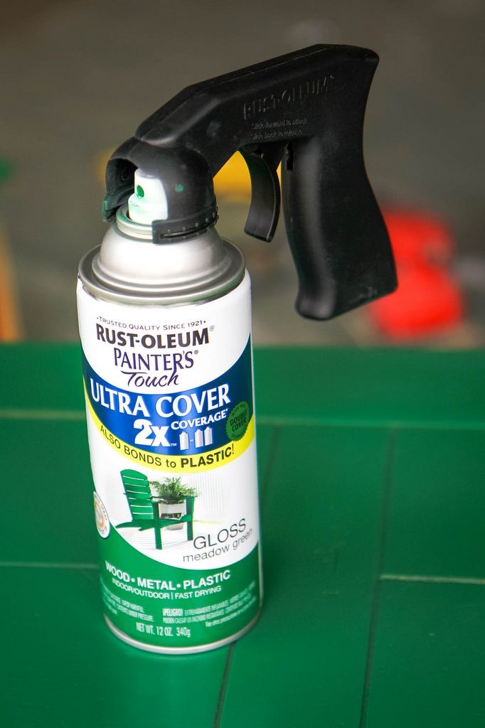How to Spray Paint Furniture Painting